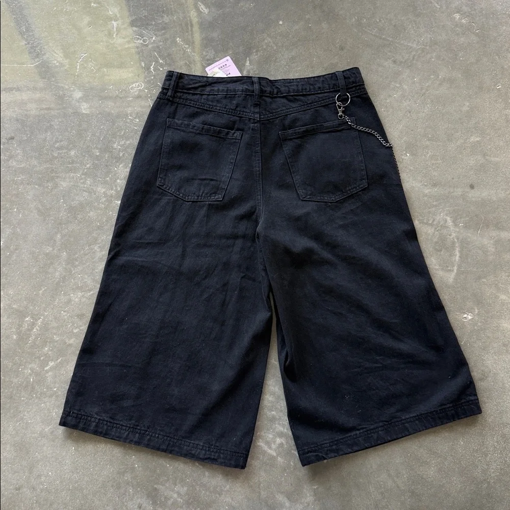 Hot Topic Kuromi Long Jean Shorts With Chain - Picture 8 of 9